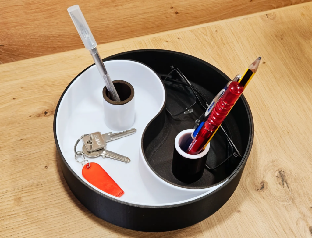 Yin-Yang Organizer